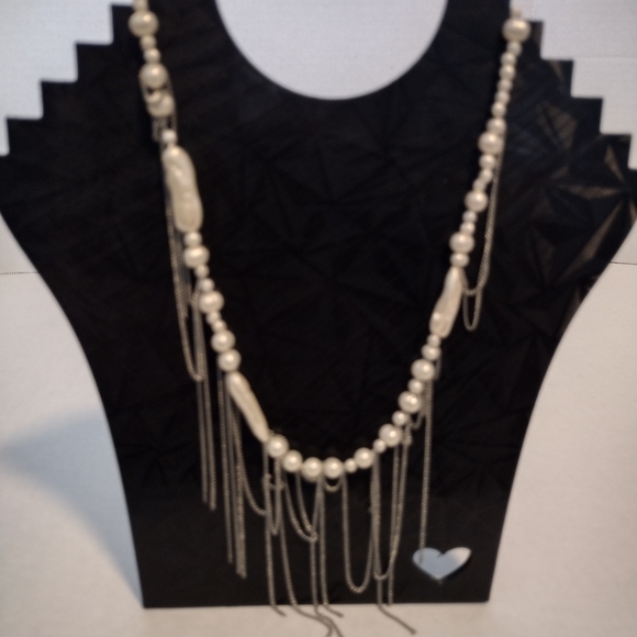 ZAPA Elegant Silver and White Faux Pearl Necklace - Picture 1 of 5